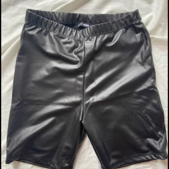 Fashion Nova Black Rough Rider Biker Shorts - Picture 2 of 4